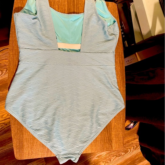 Sunseeker vintage style one piece swimsuit - Picture 4 of 5